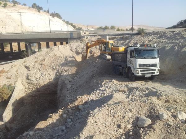 שיקום וחיזוק מדרון בגשר מחוז שי כביש 1