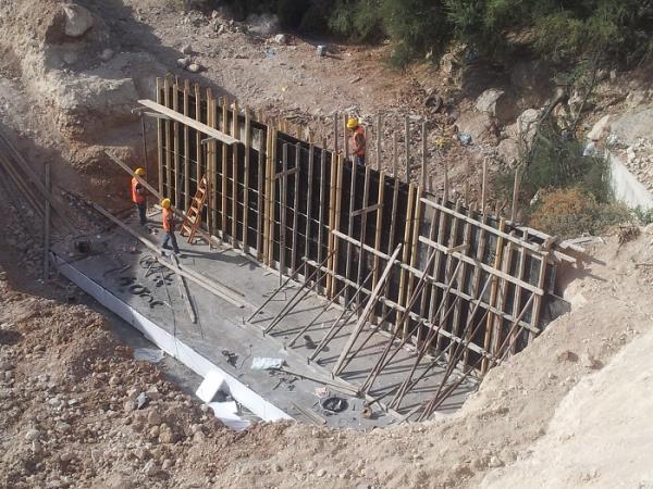 שיקום וחיזוק מדרון בגשר מחוז שי כביש 1