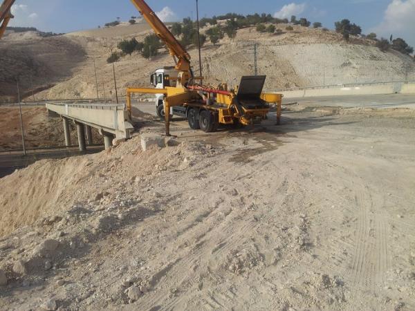 שיקום וחיזוק מדרון בגשר מחוז שי כביש 1